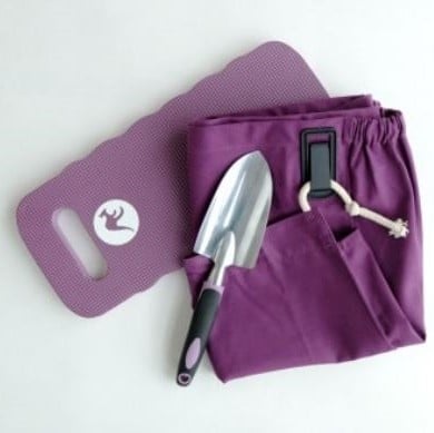 gardening apron with tools