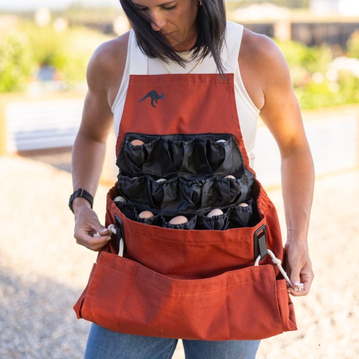 egg collecting apron by roo gardening
